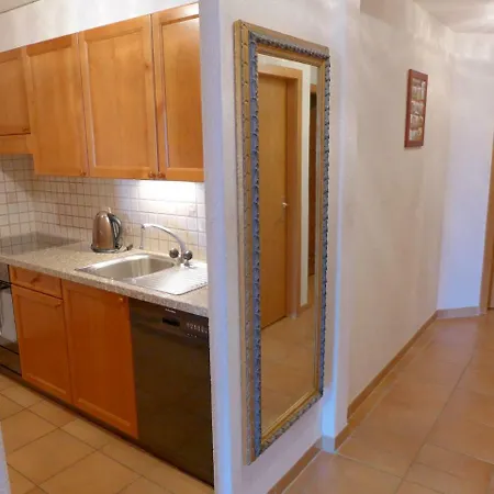 Appartement Mandarin D17 *